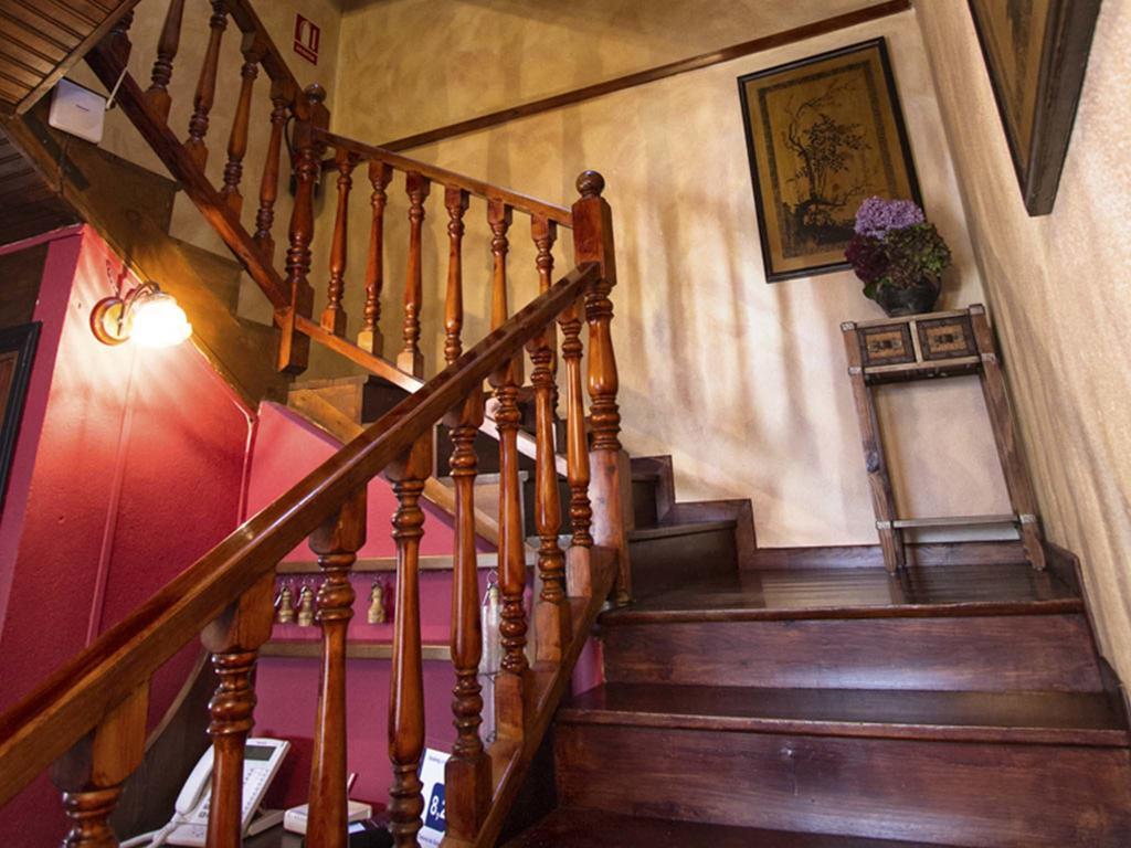 Отель La Casona De Собрепьедра Экстерьер фото