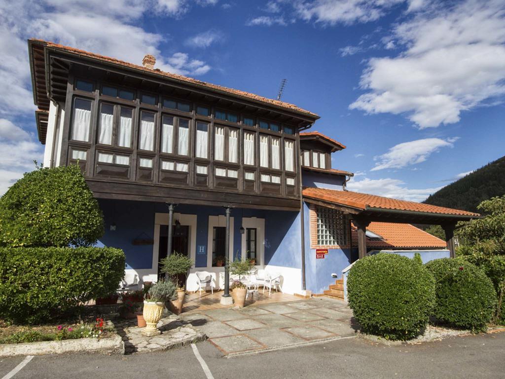 Отель La Casona De Собрепьедра Экстерьер фото